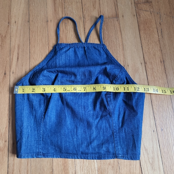 Hollister blue jean cropped top size XS new - Picture 6 of 7